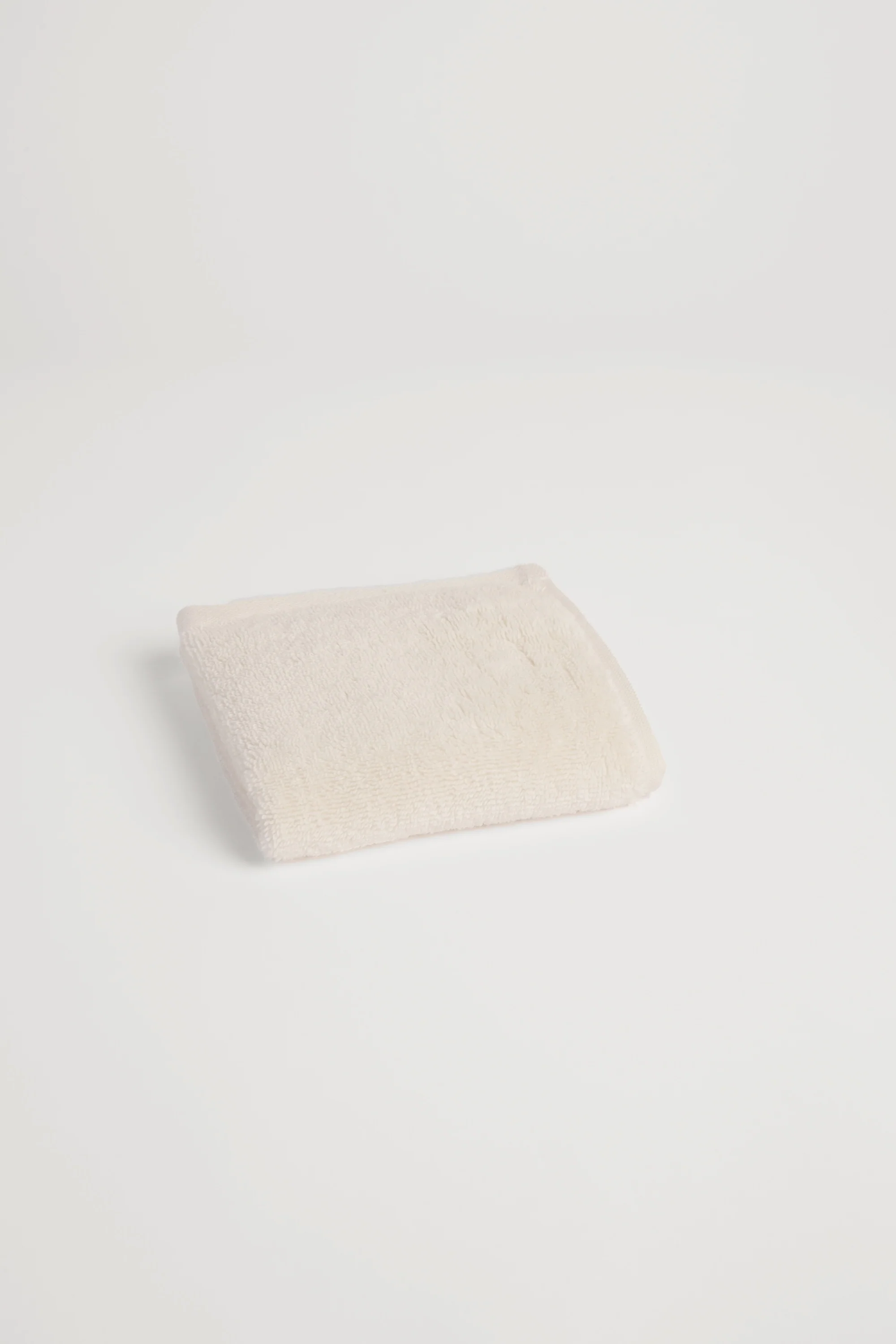 Organic Cotton Face Towel - Chalk - Image 3