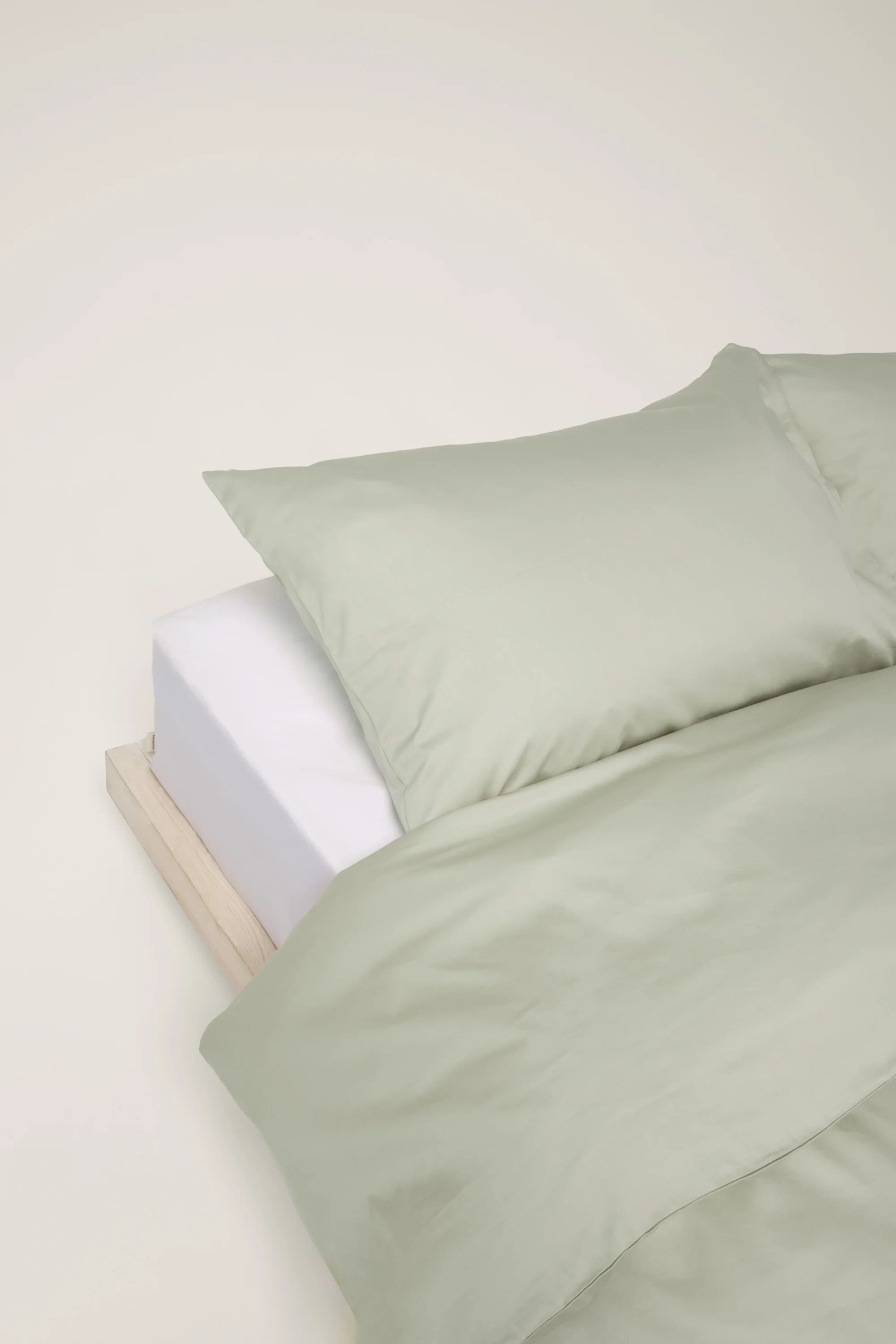 Percale Organic Cotton Duvet Cover - Solstice Green - Image 4