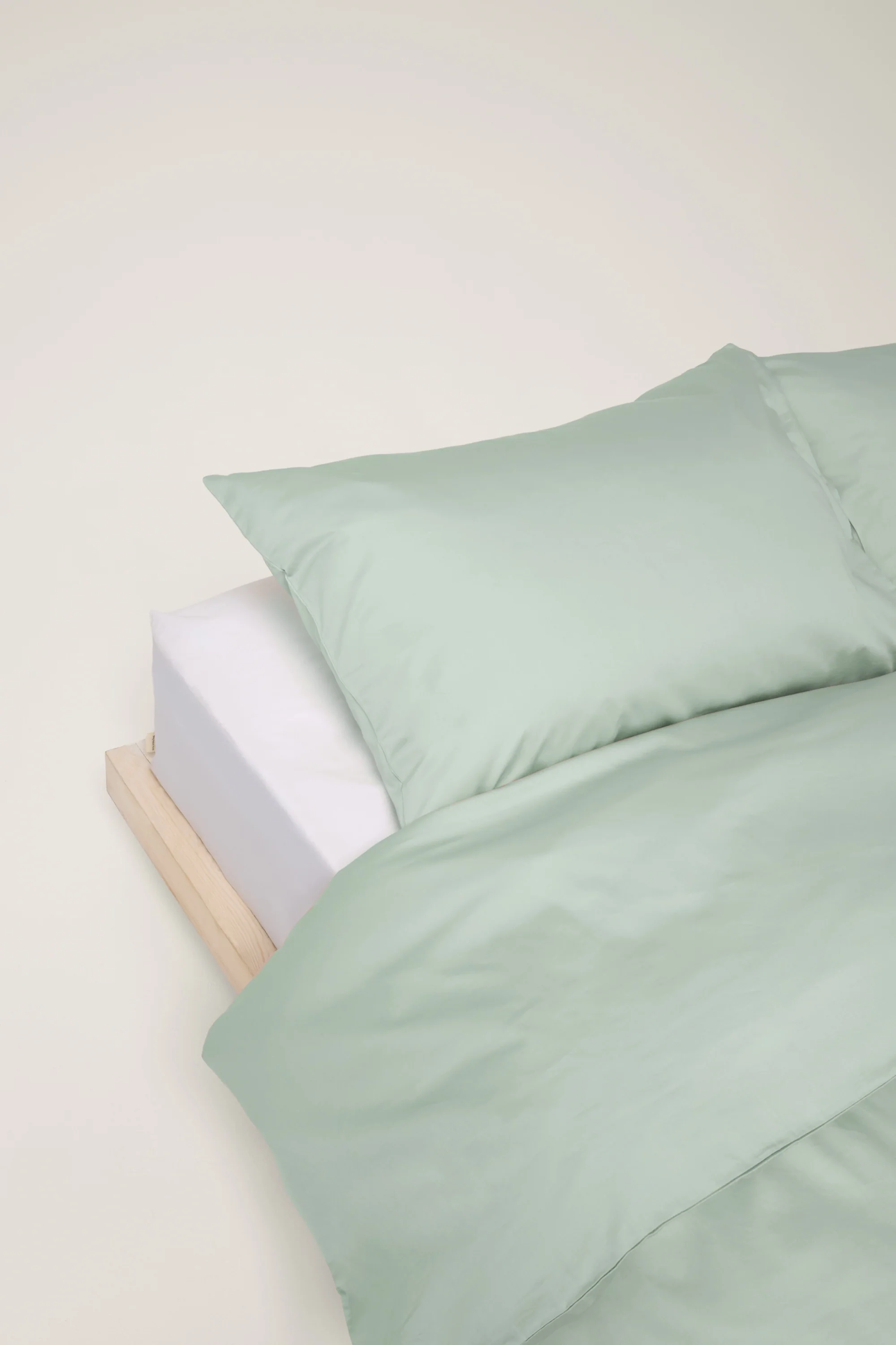Sateen Organic Cotton Duvet Cover - Spring Blue - Image 3