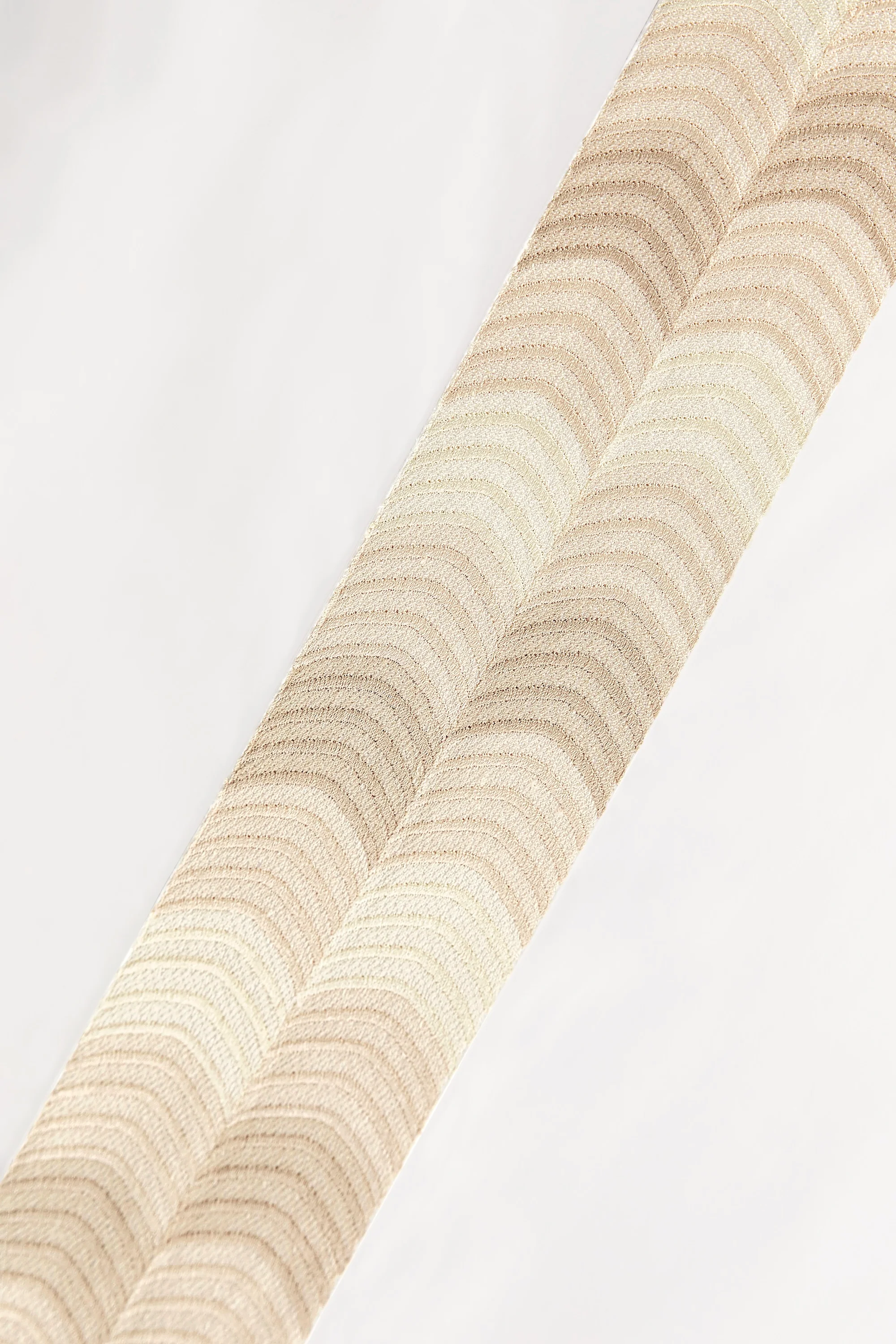 Simar Embroidered Duvet Cover - Classic White & Gold - Image 3